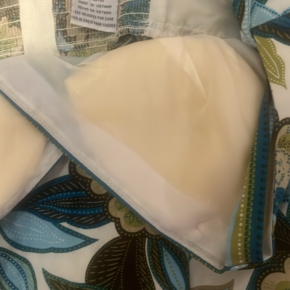 Women’s dress - Picture 5 of 10